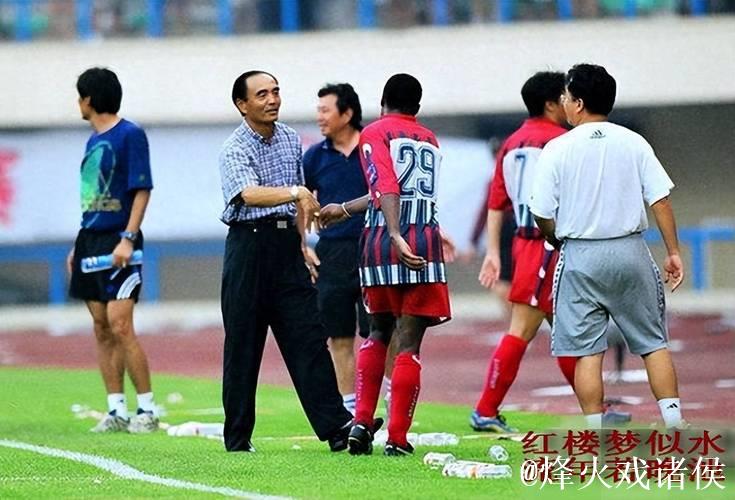纳米比亚足球先驱艾里法斯-希武特：曾短暂加盟大连万达（下篇）